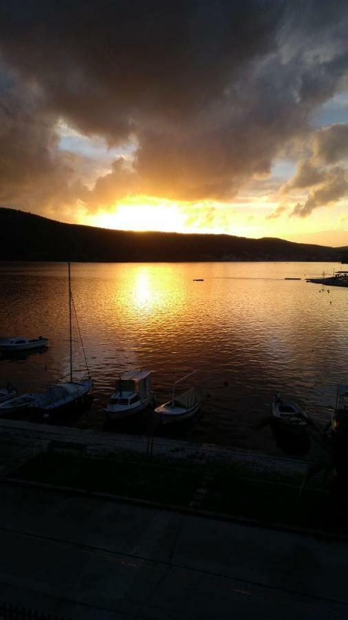 Sea View Apartment Sunrise Poljica & Blue Lagoon Rent A Boat Poljica (Trogir) Exterior foto
